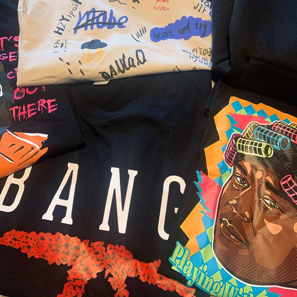 T-shirt & hoodie bundle